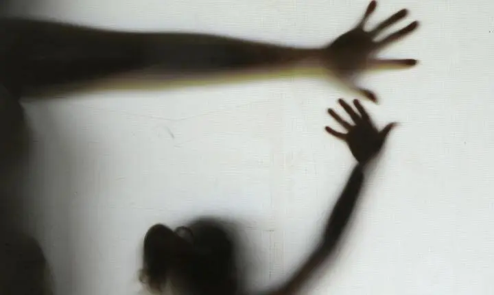 Violência sexual atinge 64 meninas por dia no Brasil, revela estudo