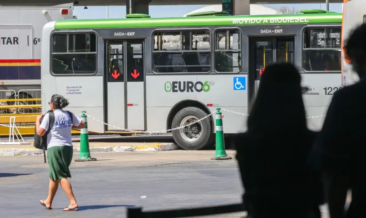 PF apura falhas no transporte de ônibus no segundo turno em 5 estados