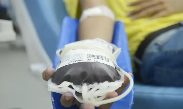 Nova portaria libera a doação de sangue para maiores de 70 anos no Brasil