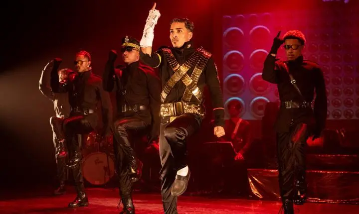 XIV Mostra de Teatro de São Miguel Paulista leva teatro, circo, música e dança à Praça do Morumbizinho