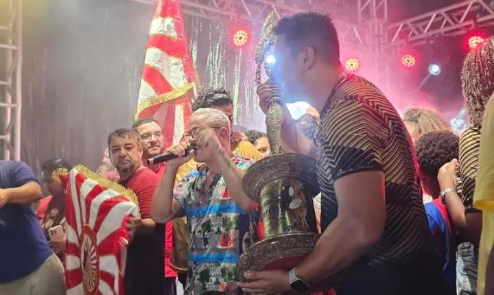 Zé Paulo celebra ascensão da União de Maricá ao Grupo Especial: 'É uma cidade em uma escola de samba'
